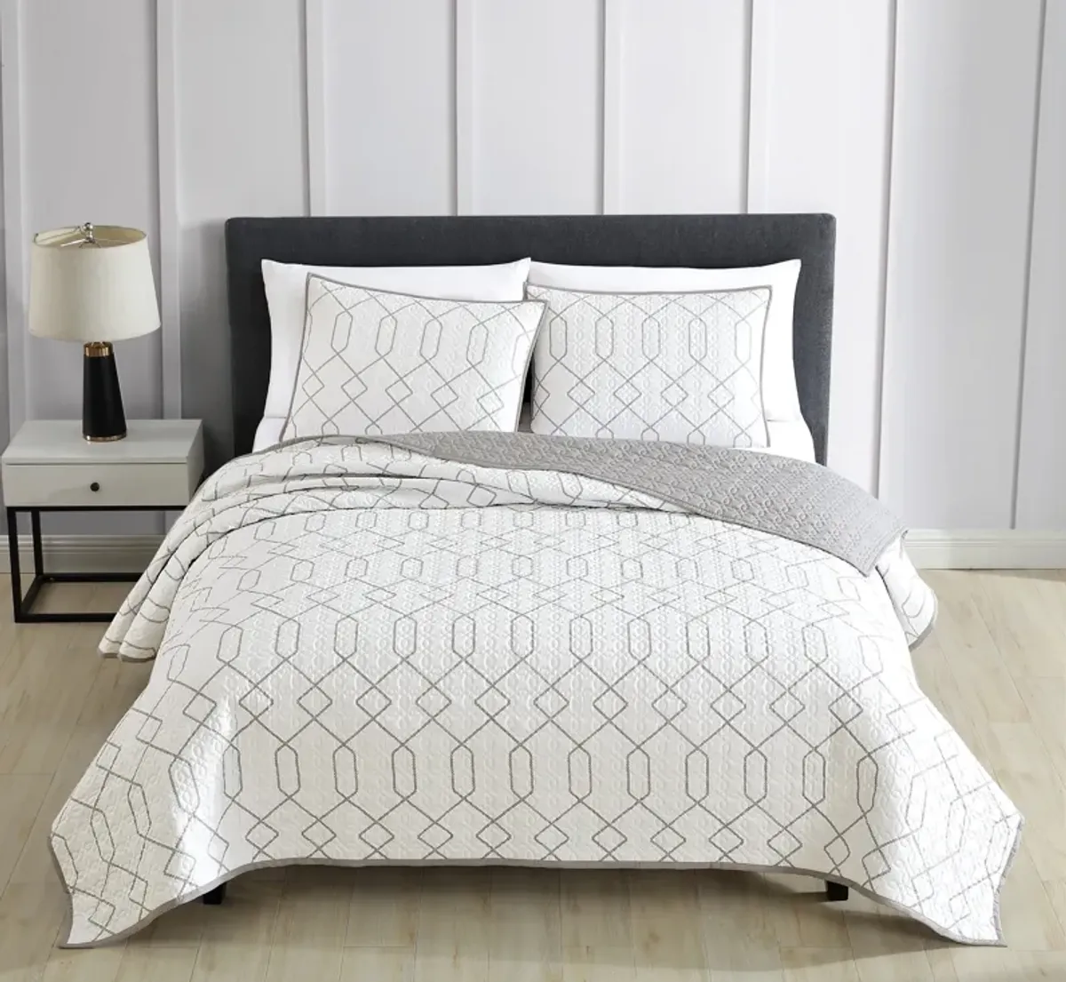 Alexander 2 pc Coverlet Set White/Gray