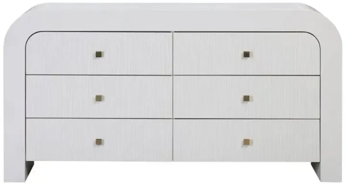 Hump 6 Drawer Dresser