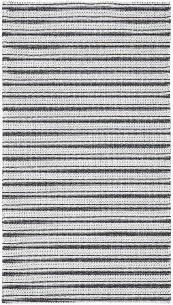 AUGUSTINE 419 BLACK  2'-10' x 5' Runner Rug