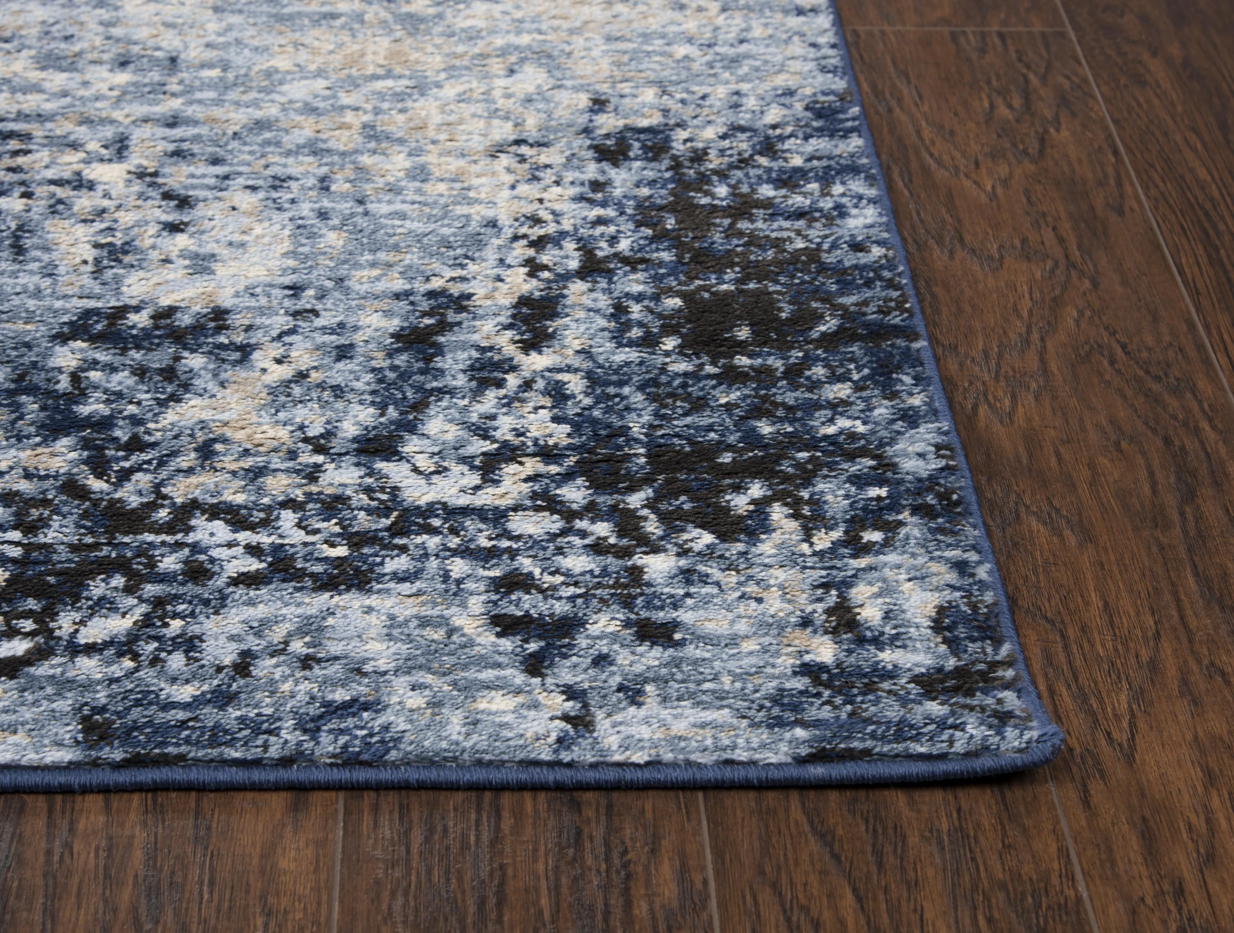 Encore Blue Traditional Overdye Polypropylene 5'2" x 7'3" Rectangle Rug