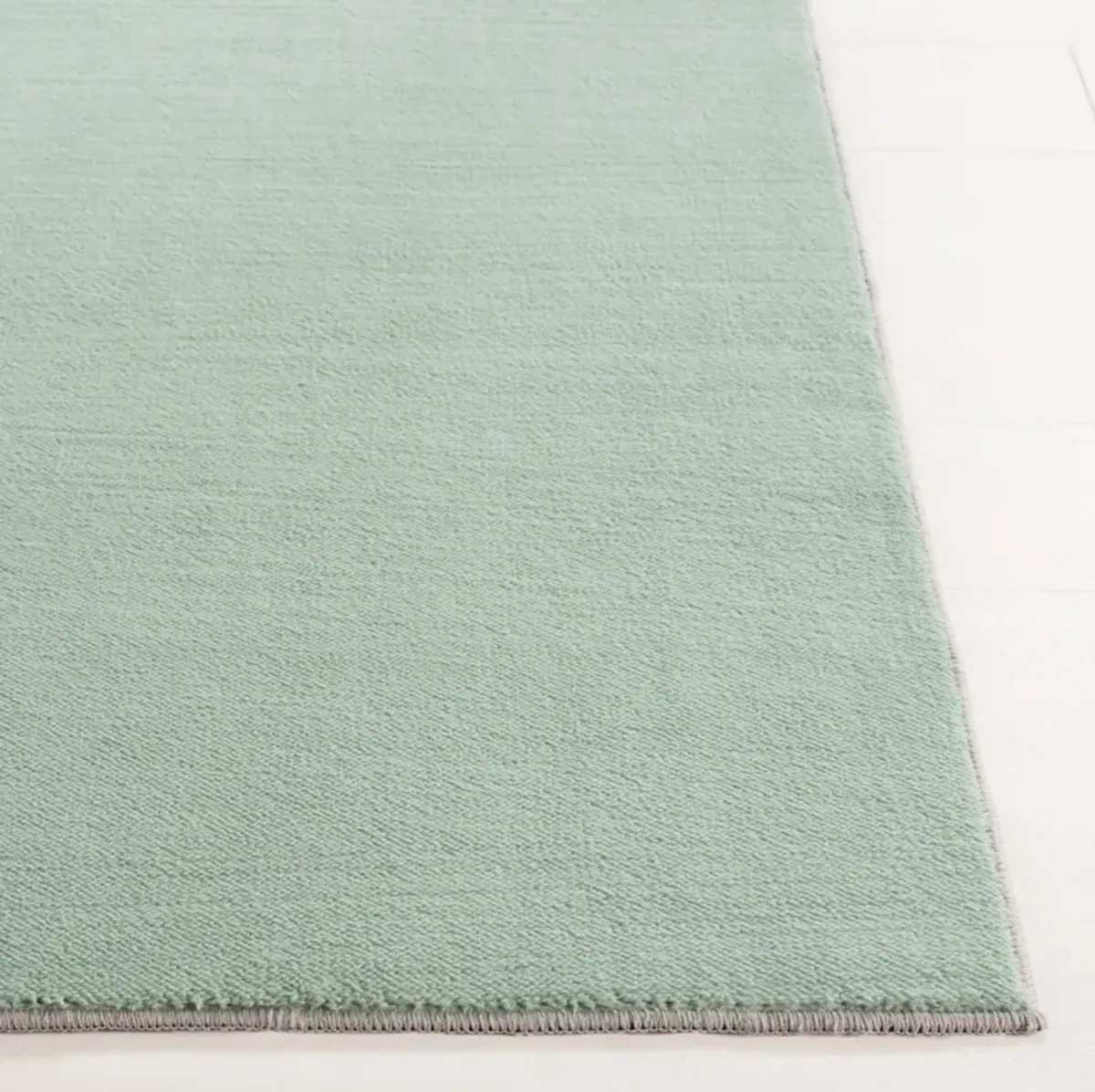 LOFT 315 SAGE 2'-3' x 7' Runner Rug