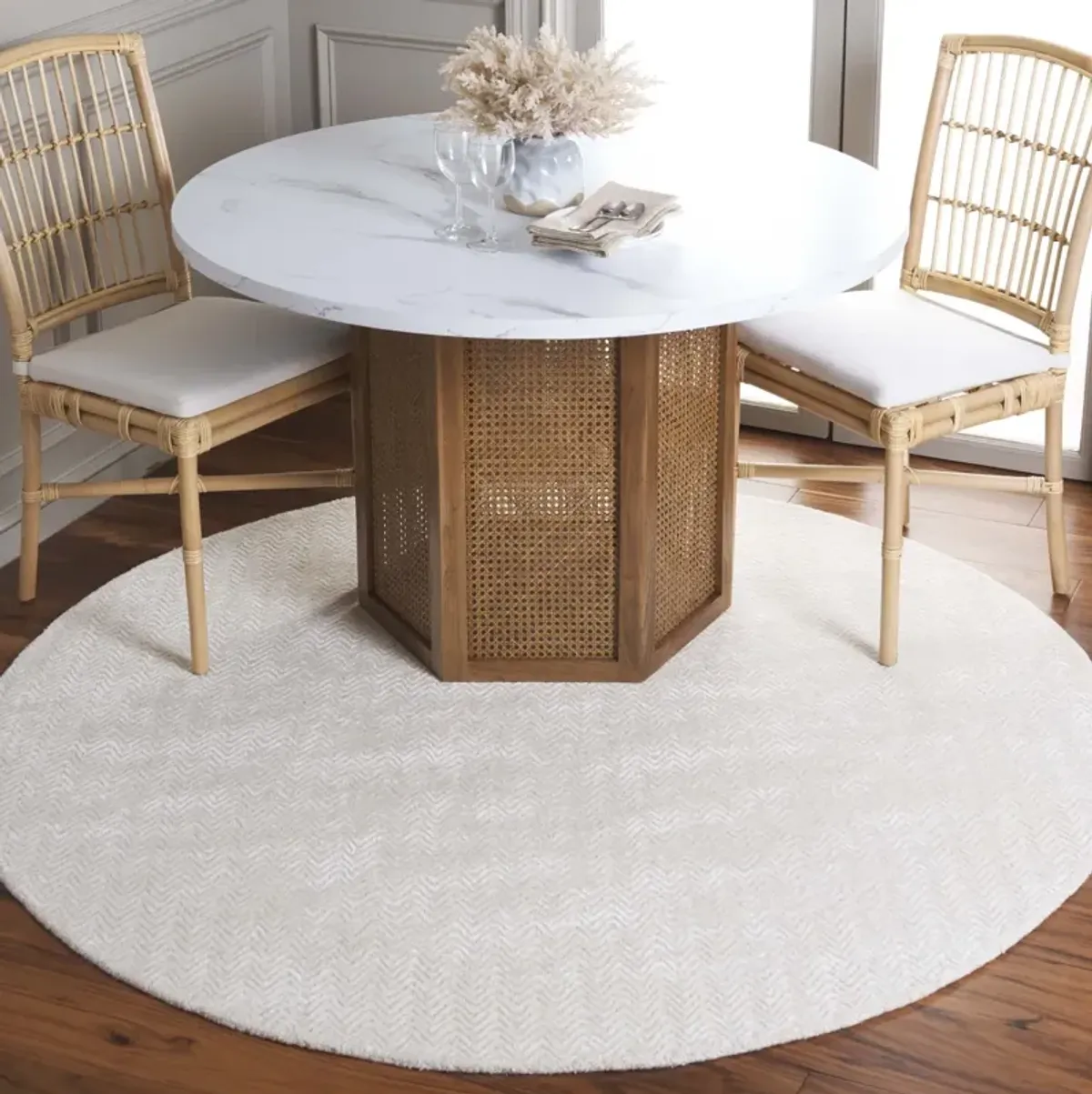 GLAMOUR 403 IVORY 6' x 6' Round Round Rug