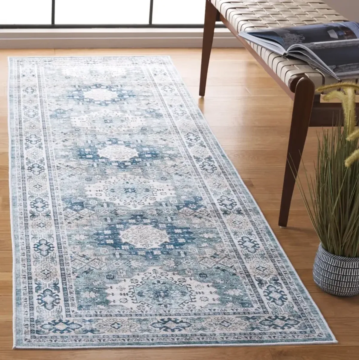 ARIZONA 512 SAGE  2'-6' x 8' Runner Rug