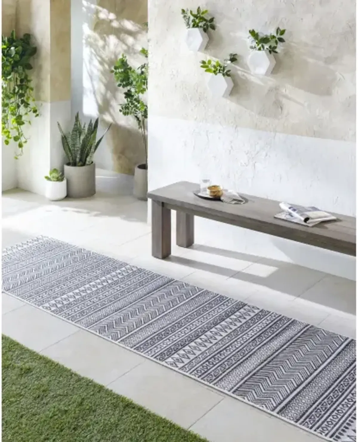 Eagean 5'3" x 7'7" Rug