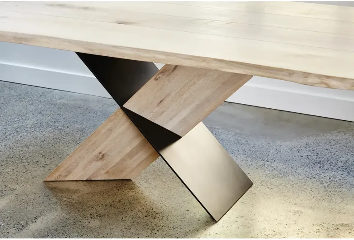 INSTINCT DINING TABLE