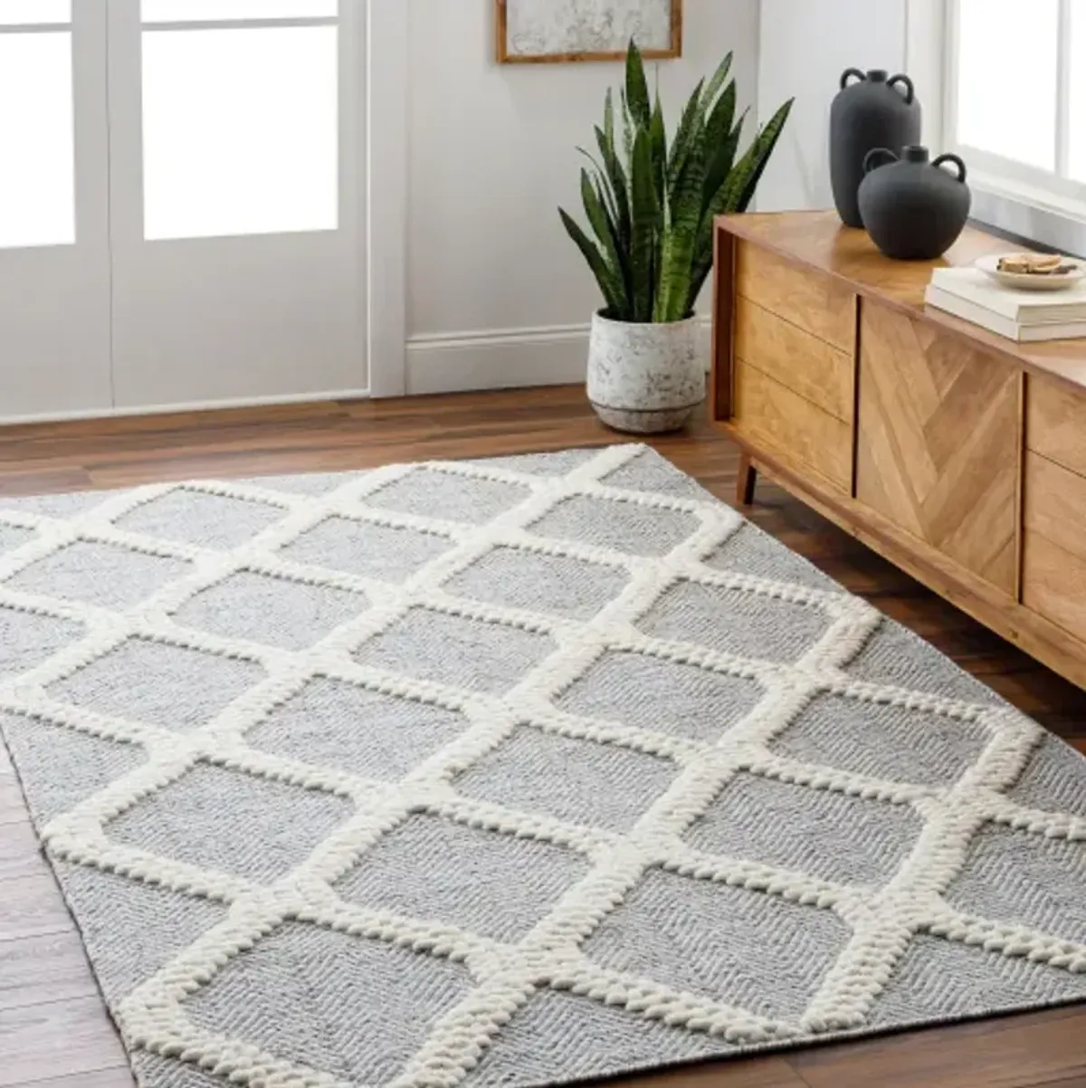 Nina NNA-2301 27" x 45" Hand Made Rug