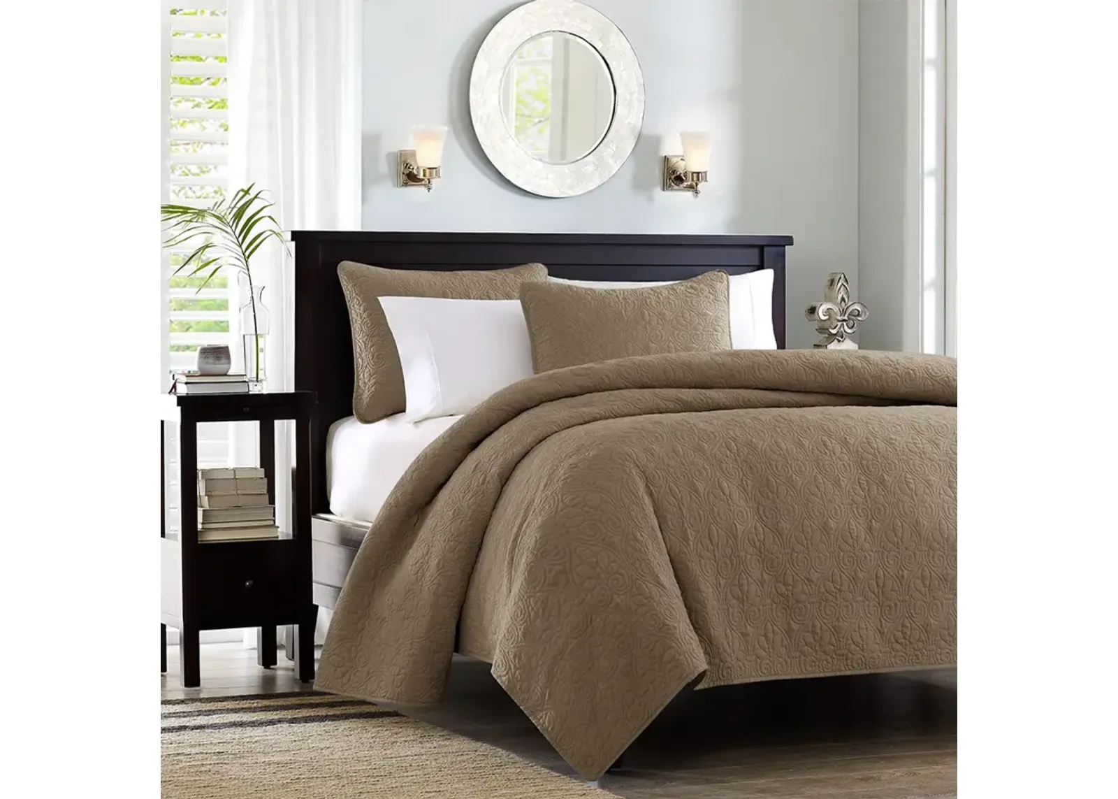 Madison Park Quebec Mocha Reversible Quilt Set