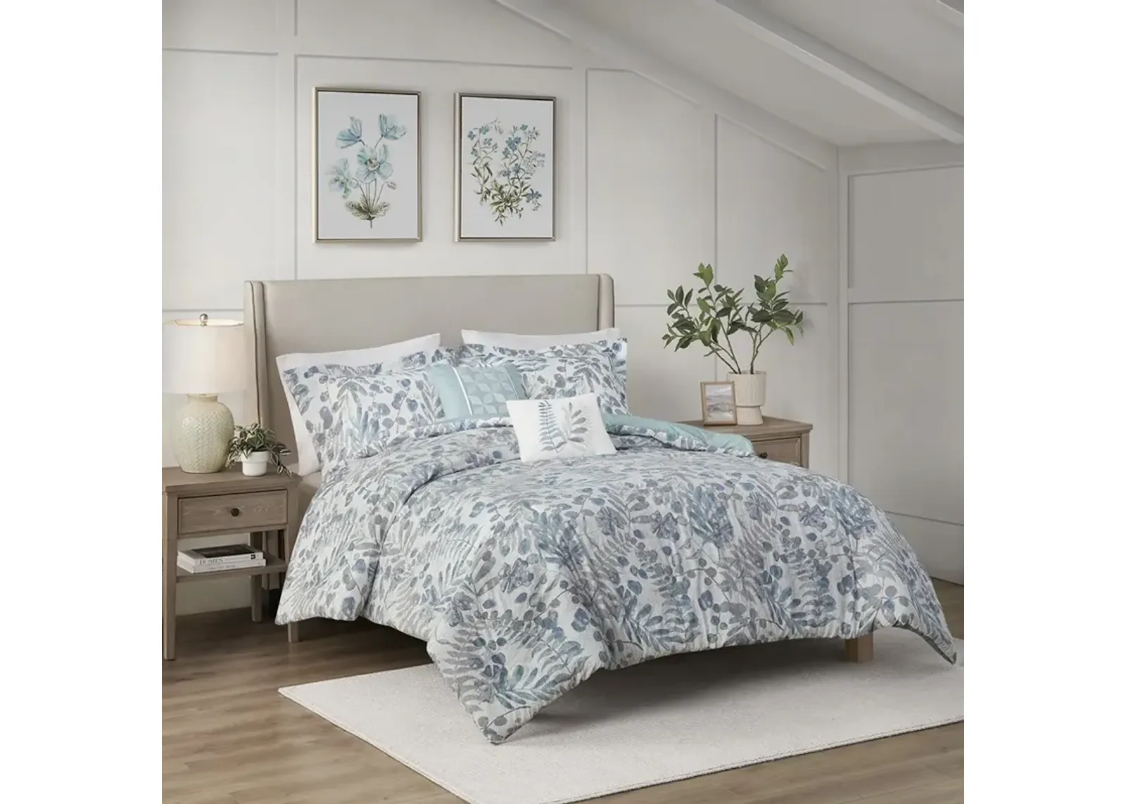 Bonnie 5 Piece Seersucker Comforter Set with Throw Pillows