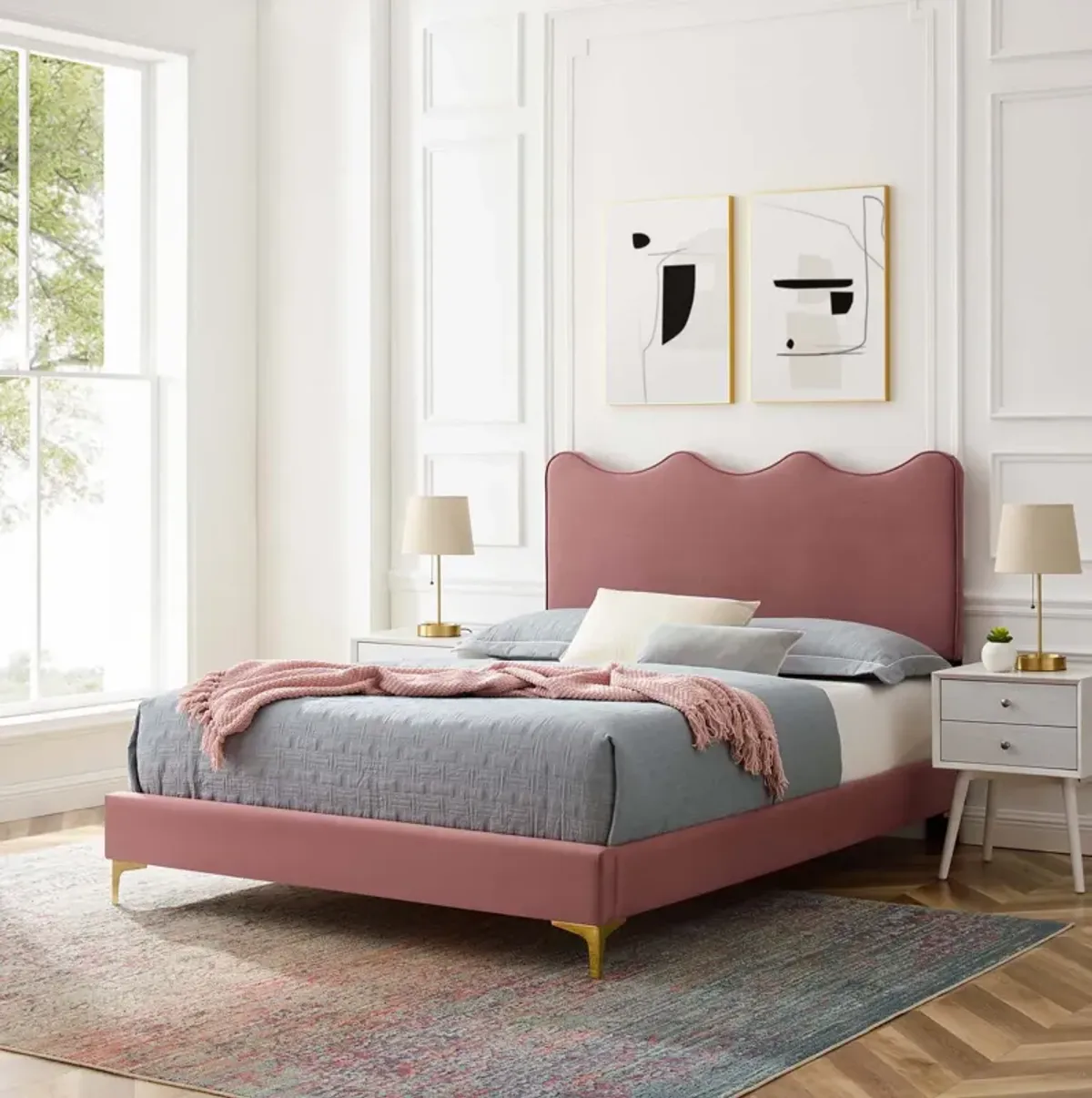 Current Performance Velvet Queen Platform Bed