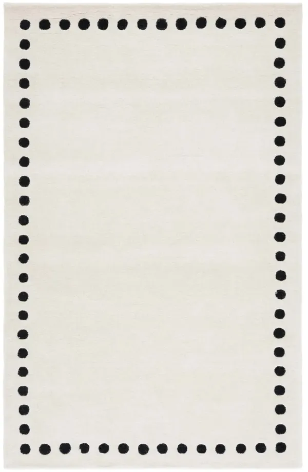 METRO Hand Tufted 3' x 5' area rug