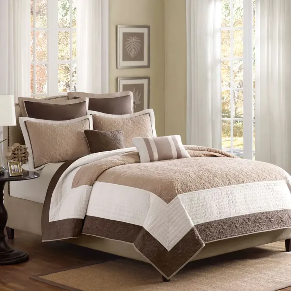 Madison Park Attingham Beige 7 Piece Quilt Set with Euro Shams and Throw Pillows