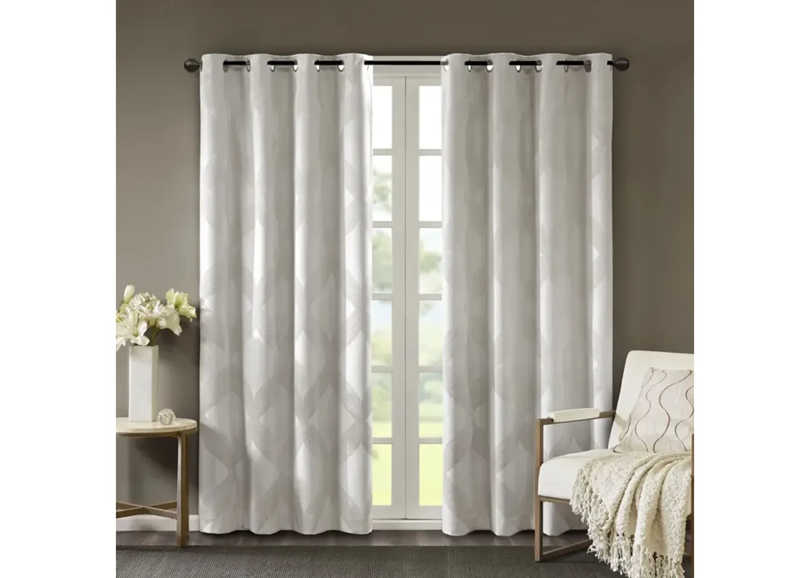 SunSmart Bentley Ivory Ogee Knitted Jacquard Total Blackout Curtain Panel