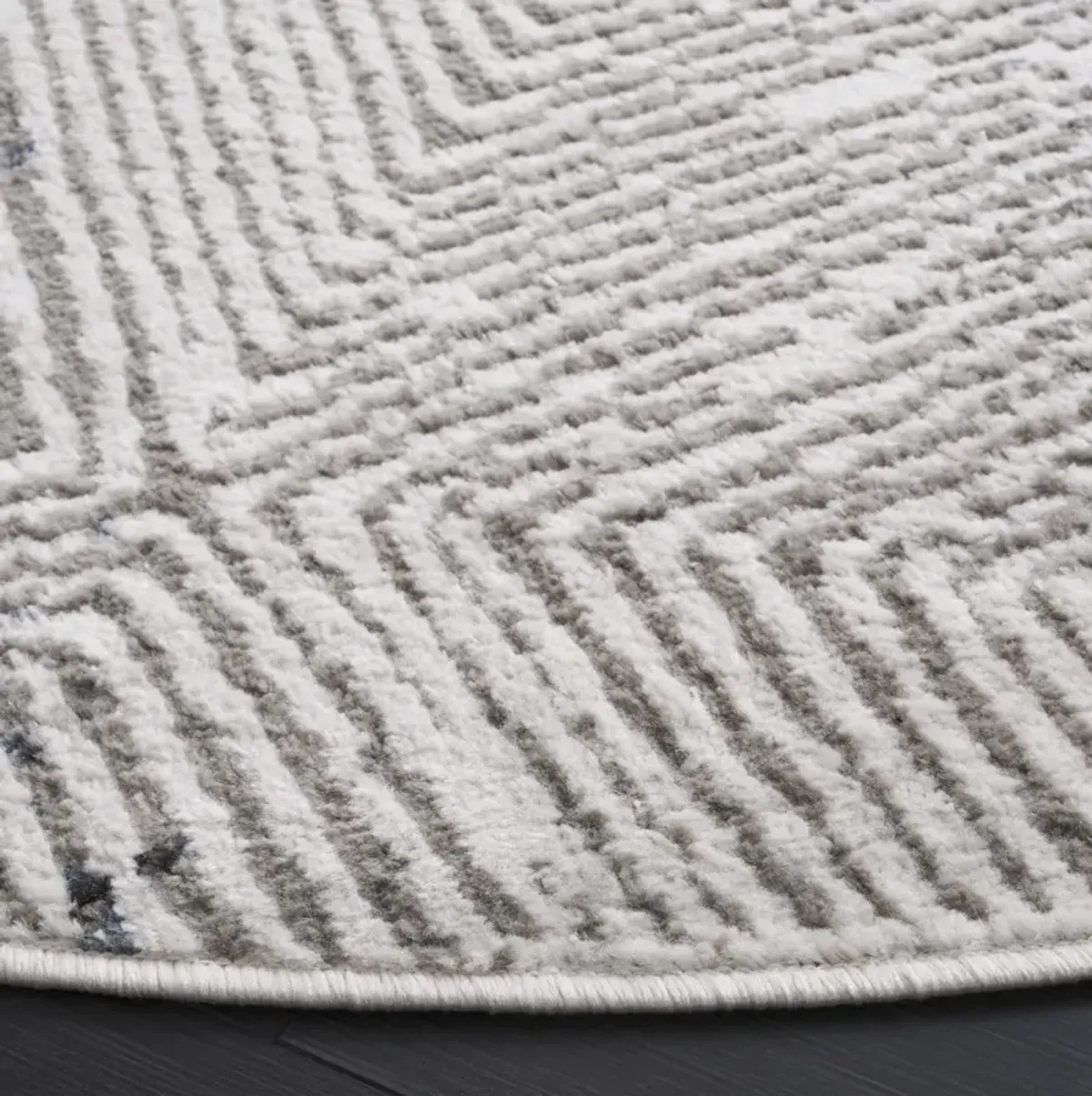 PYRAMID 249 IVORY GREY  6'-7' x 6'-7' Round Round Rug