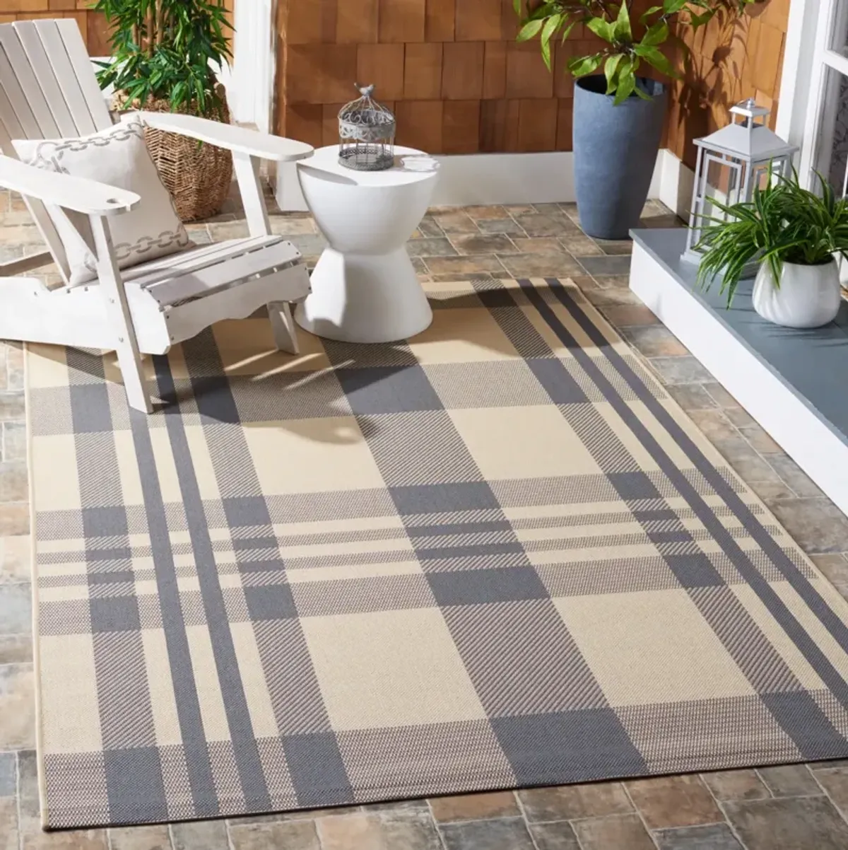 COURTYARD 6201 GREY  2'-3' x 4' Accent Rug