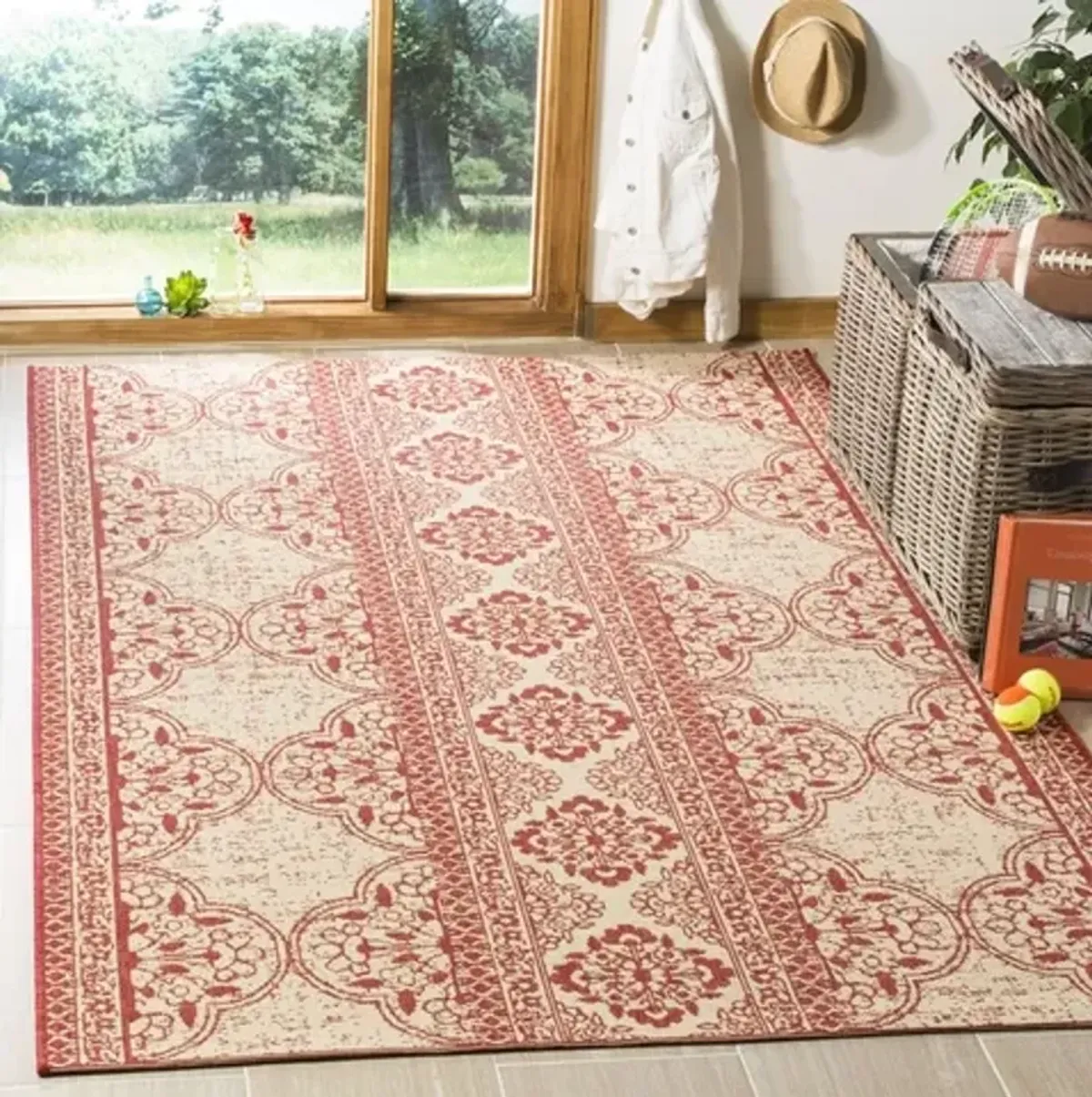 LINDEN 174 Collection LND174Q-9 Red / Creme 9' X 12'