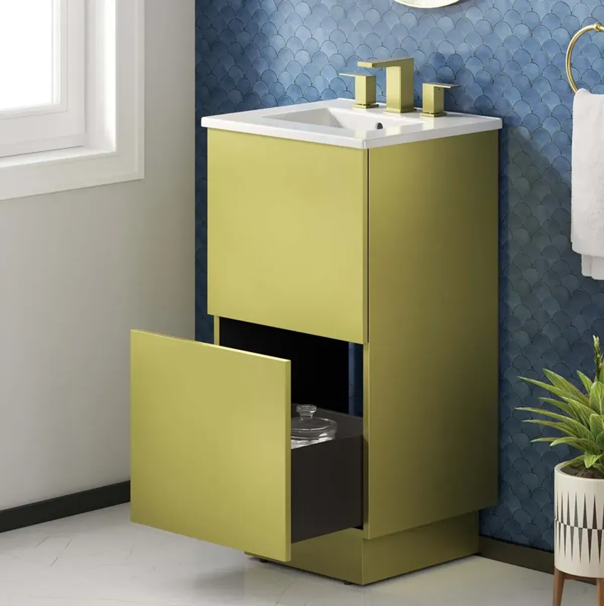 Quantum 18" Bathroom Vanity