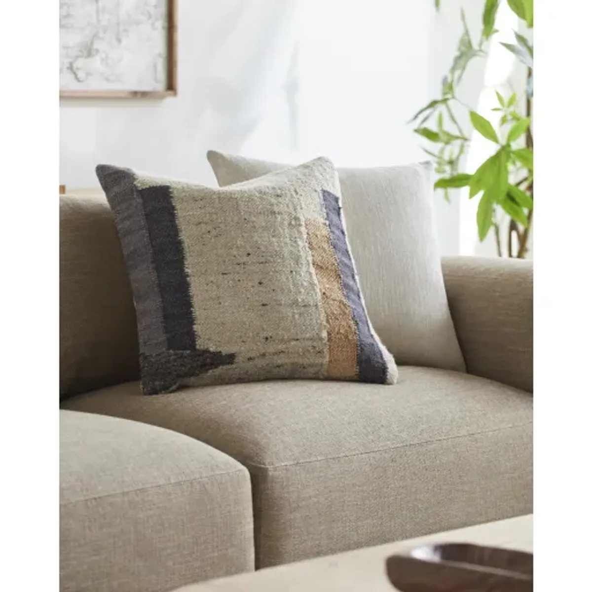 Rory RRY-002 22"L x 22"W Accent Pillow