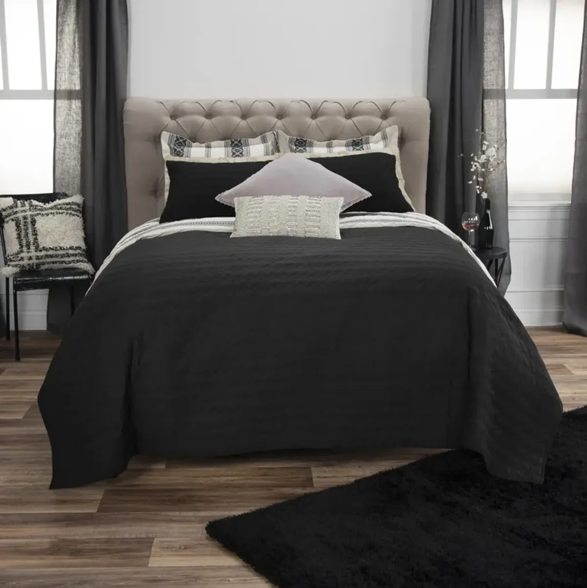 Urban Mesh Black King Geometric Black Quilt