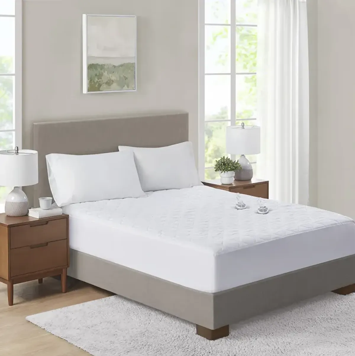 Serta Microfiber Heated White Mattress Pad