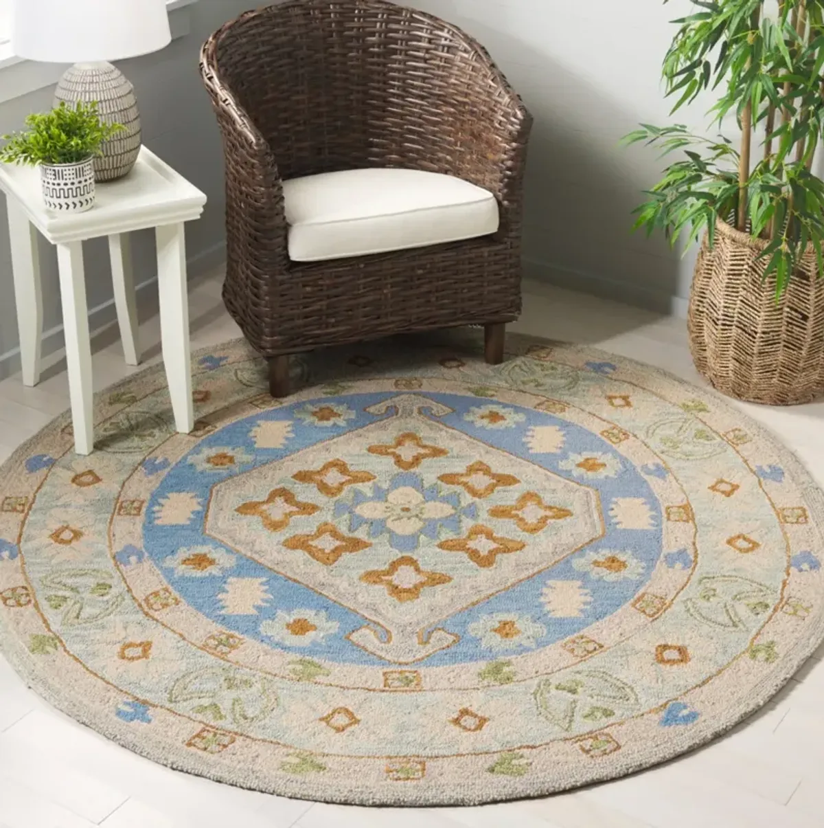 HERITAGE 231 GREEN  6' x 6' Round Round Rug