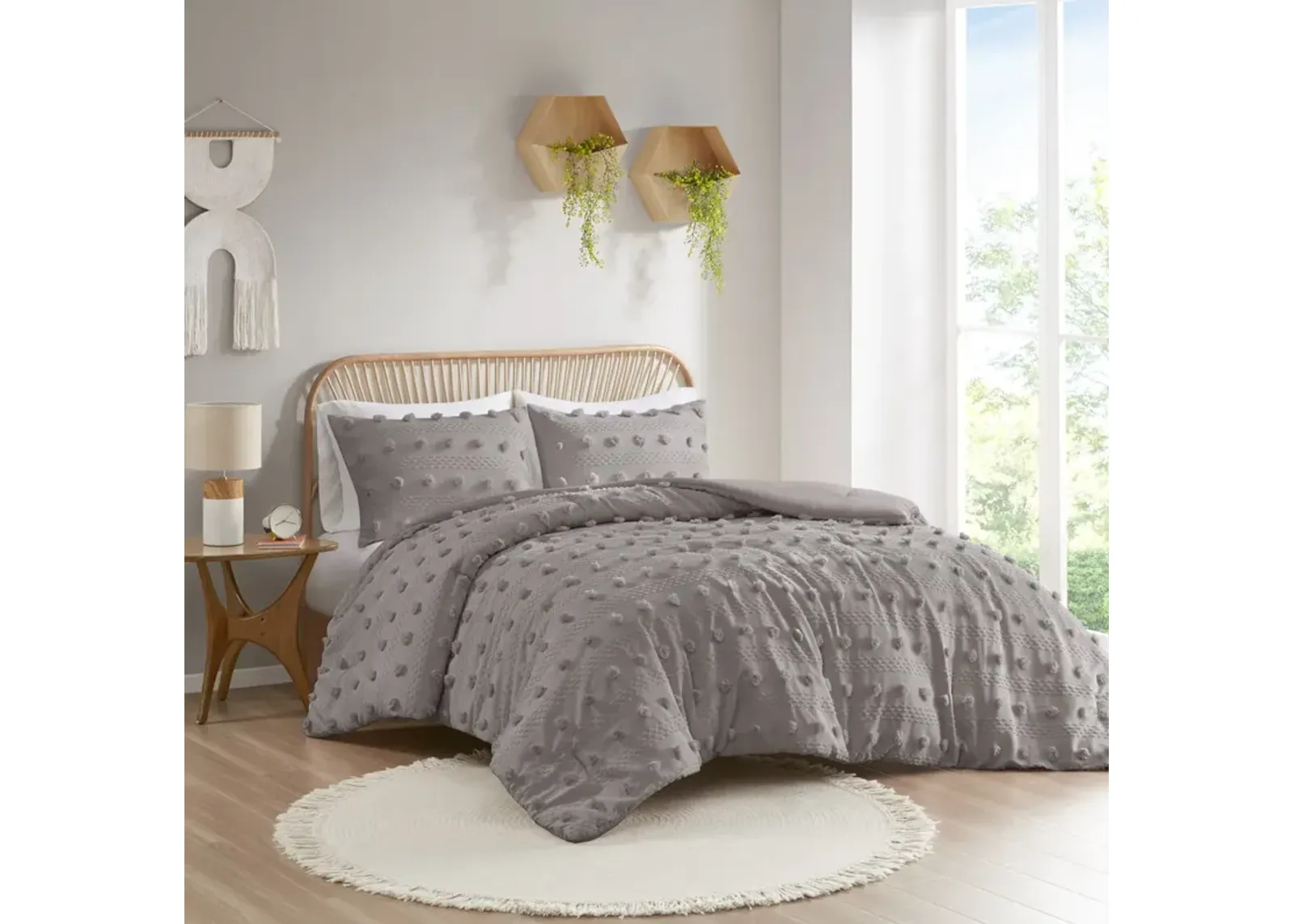 Lucy Clip Jacquard Comforter Set