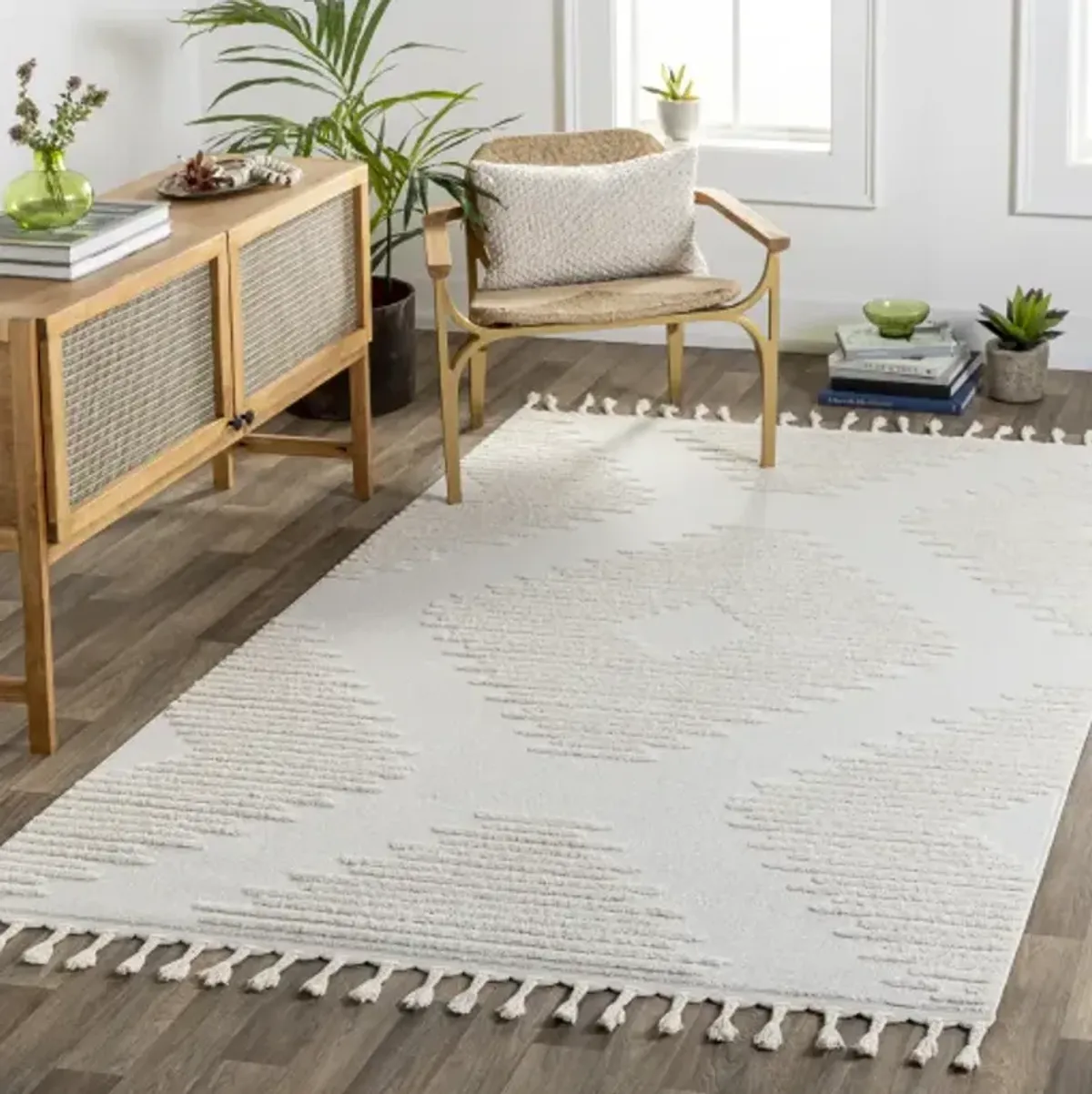 Nora 6'7" x 9' Rug