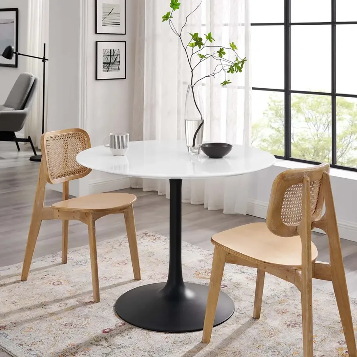 Lippa 40" Round Dining Table