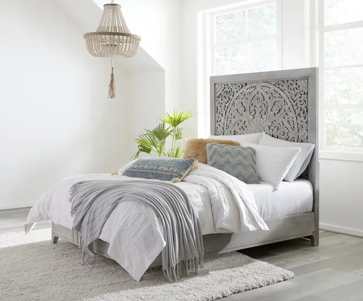 Boho Chic King-Size Bed in Washed White