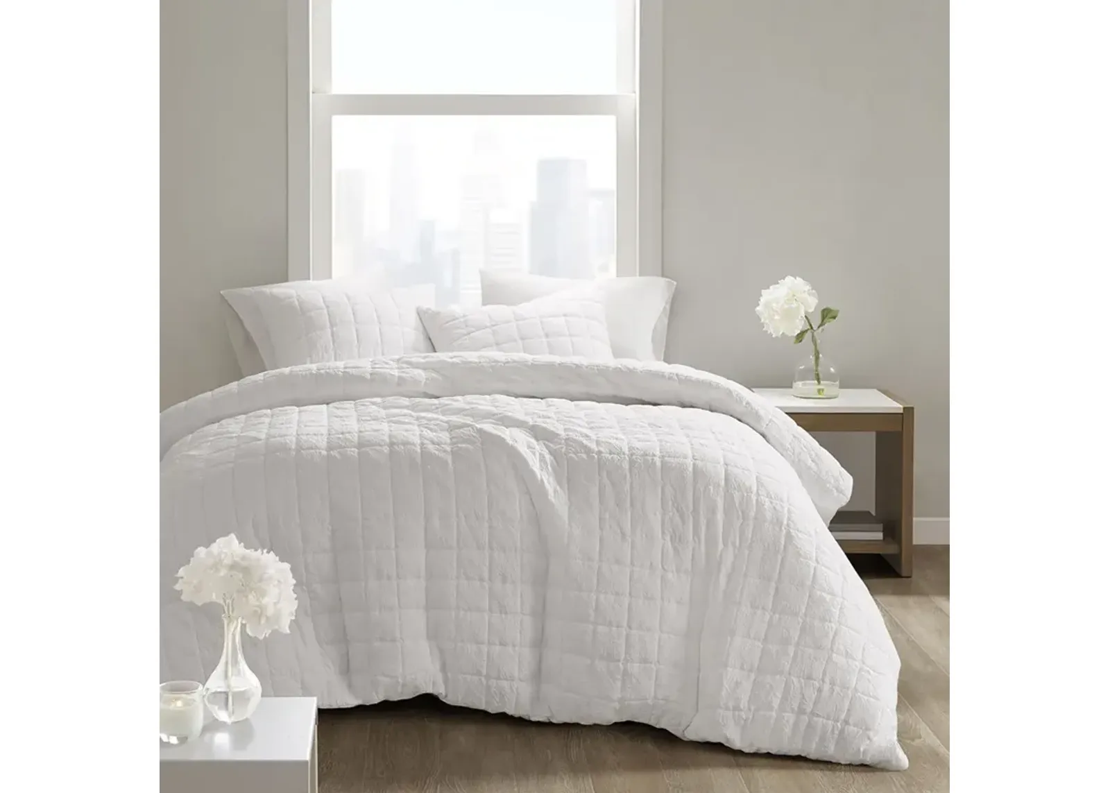 N Natori Cocoon White 3 Piece Quilt Top Comforter Mini Set