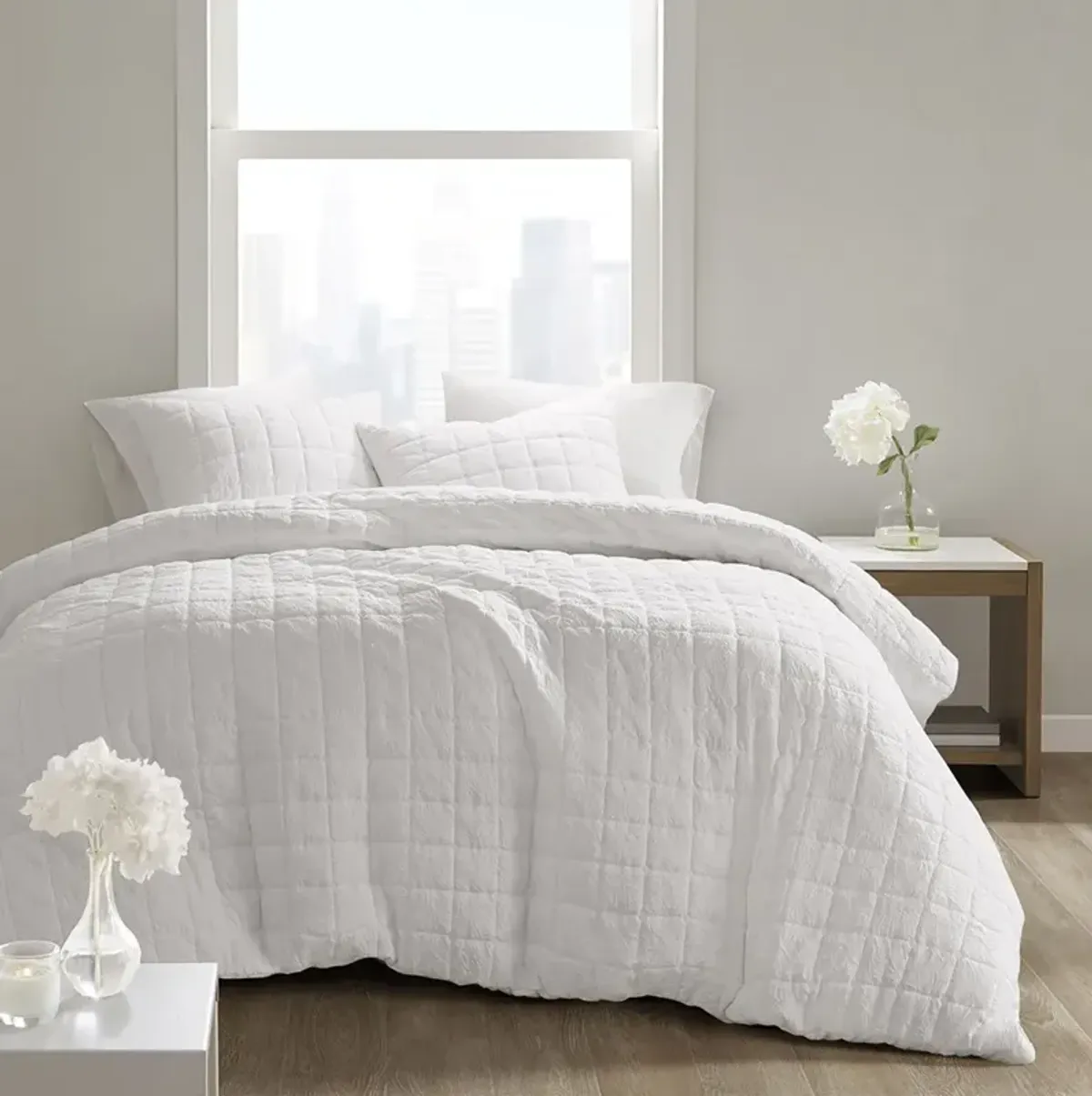 N Natori Cocoon White 3 Piece Quilt Top Comforter Mini Set