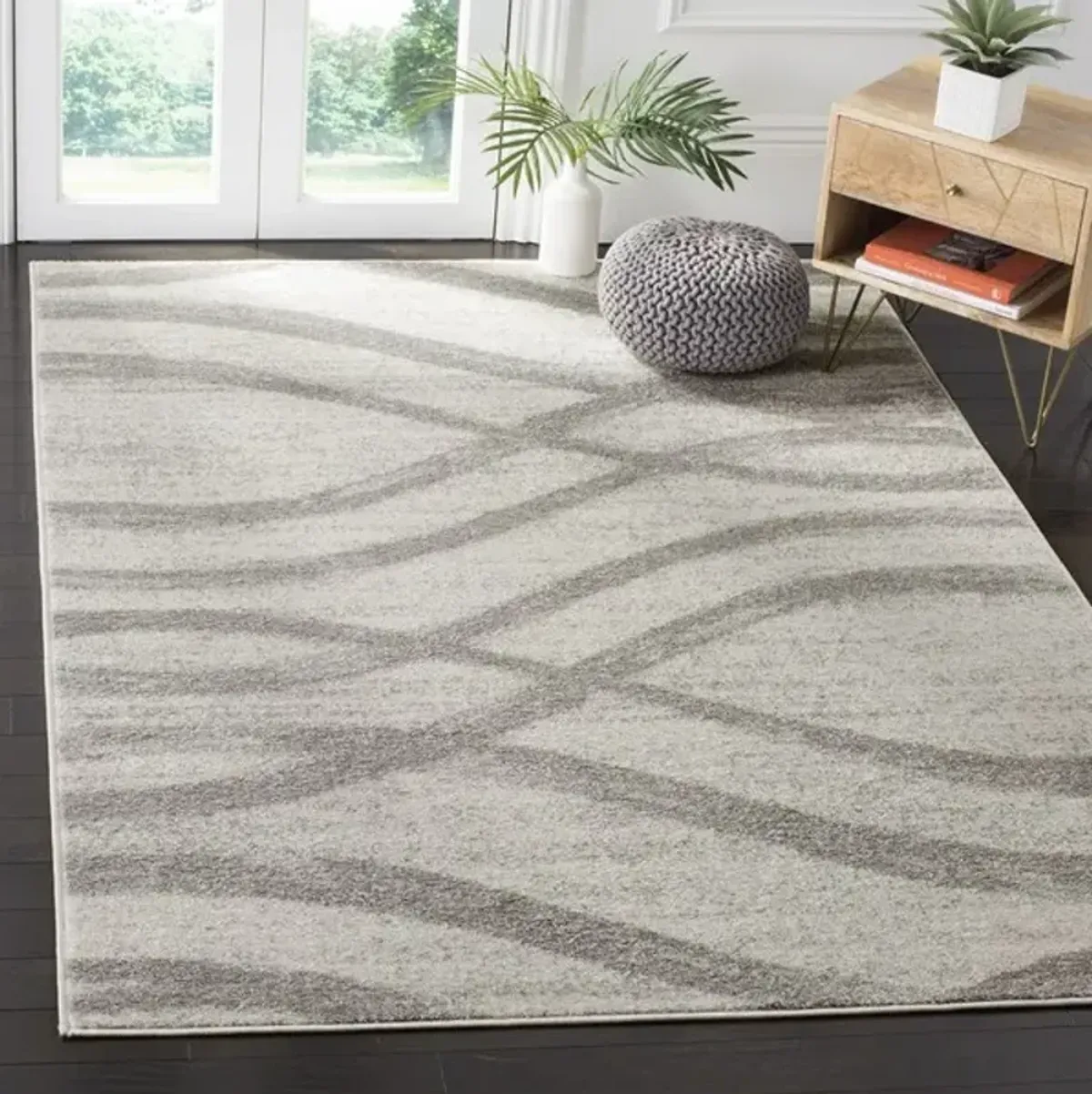 Adirondack Contemporary Cream / Grey 2'-6" X 8' Powerloomed Rug