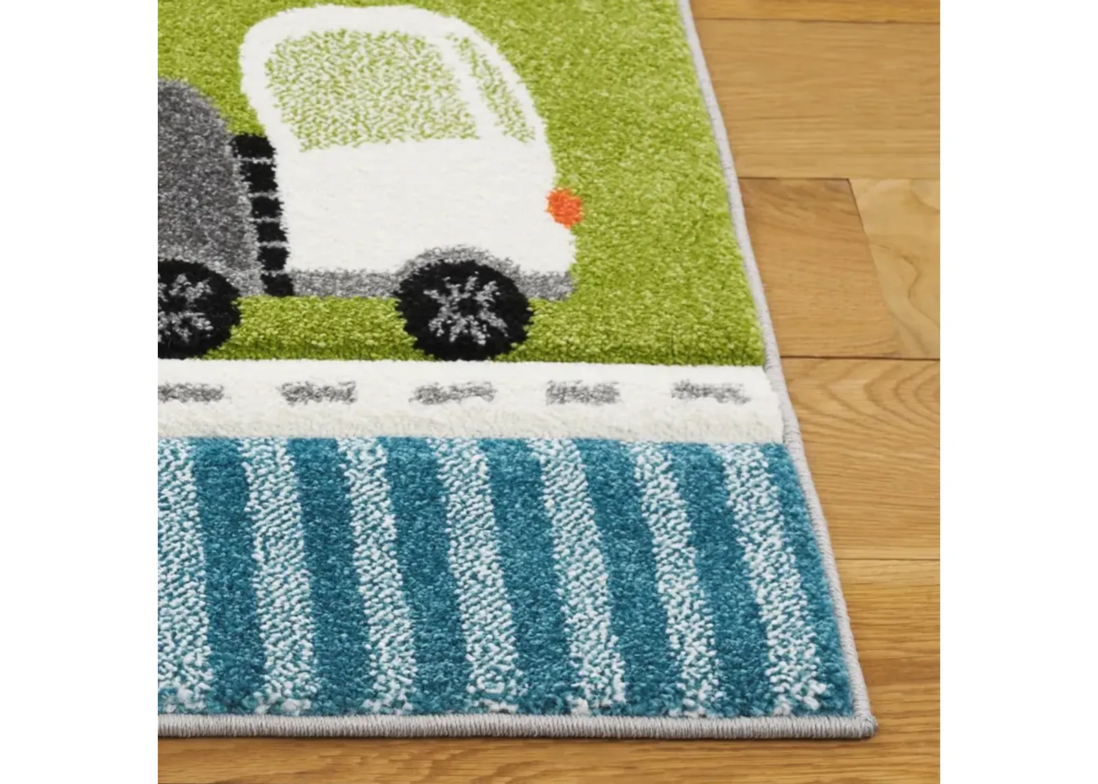 CAROUSEL KIDS 193 GREEN  6'-7' x 6'-7' Square Square Rug