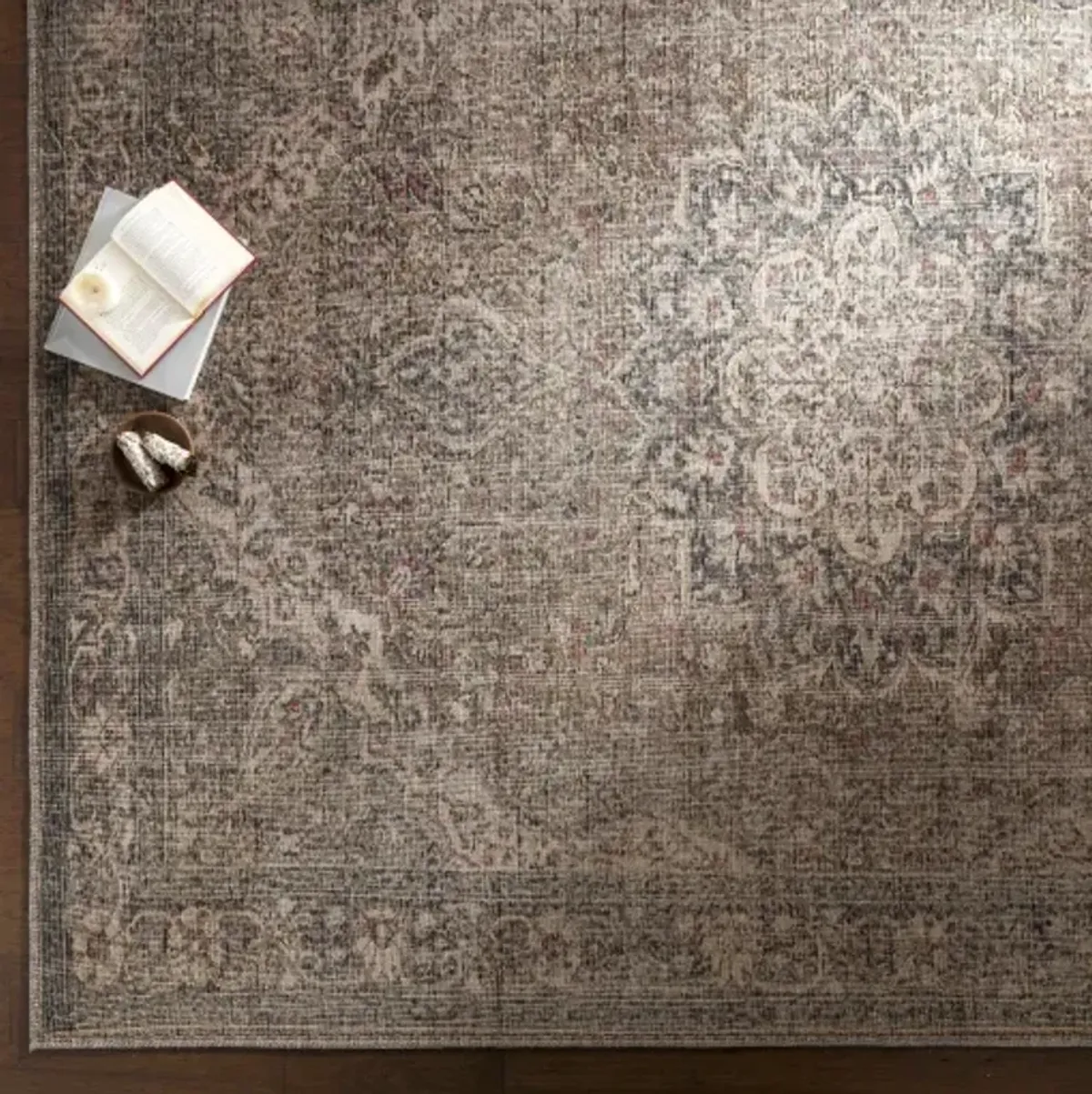 Colin CLN-2309 2'7" x 10' Rug