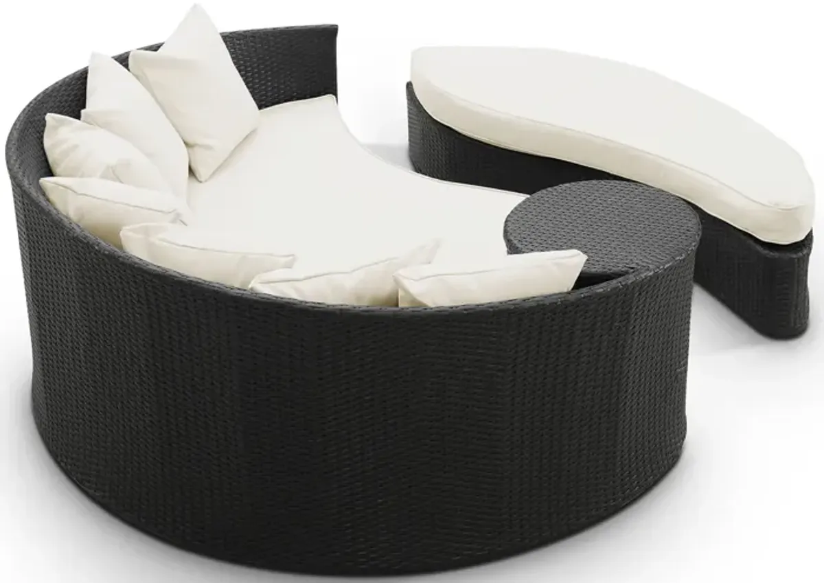 Taiji Wicker Outdoor Daybed