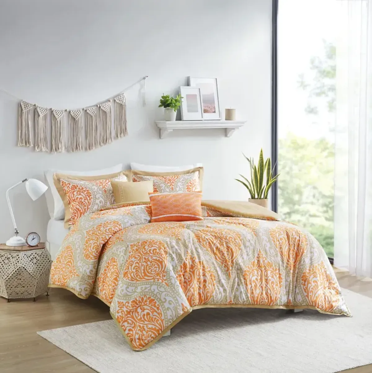 Intelligent Design Senna Orange Comforter Set