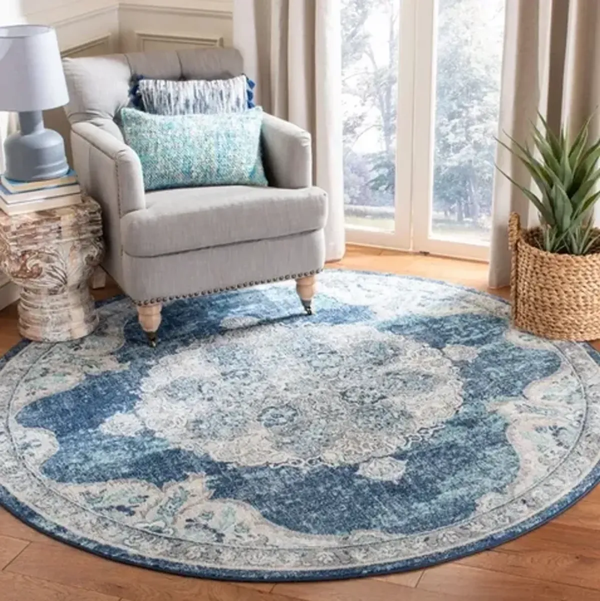 Brentwood 867 Navy / Ivory 5' X 5' Round Round Powerloomed Rug