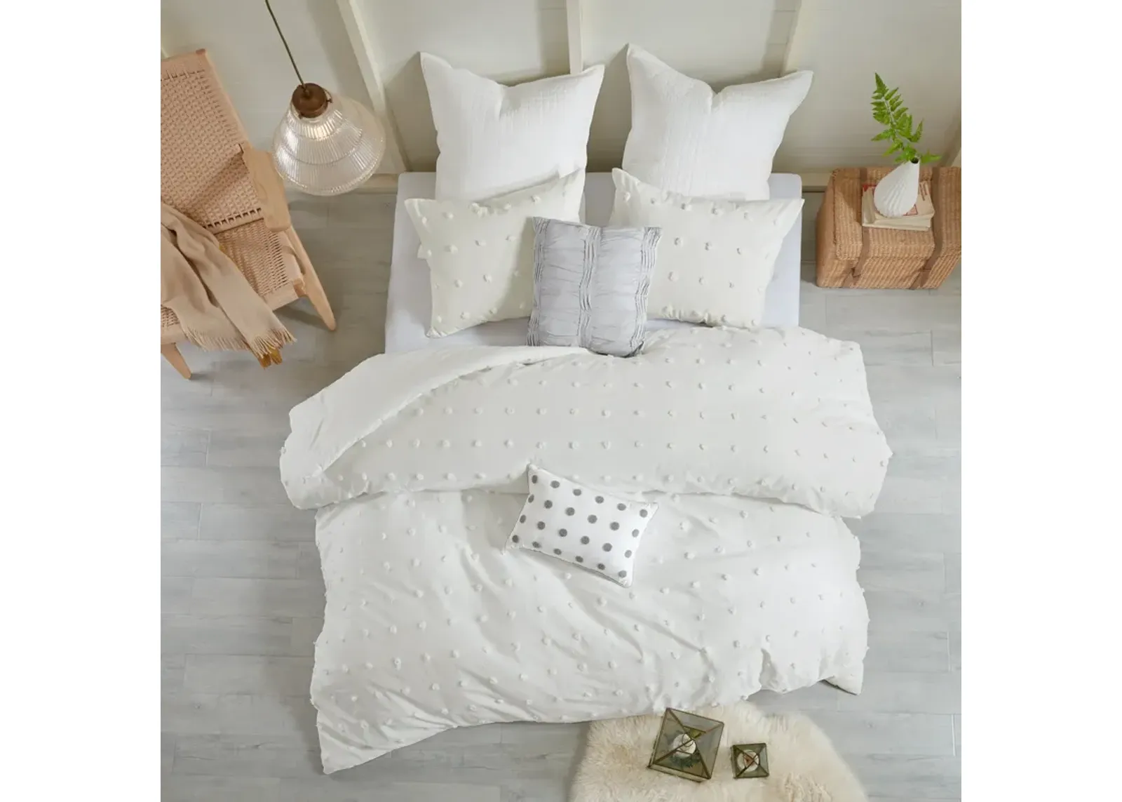 Urban Habitat Brooklyn Ivory Cotton Jacquard Comforter Set with Euro Shams and Throw Pillows