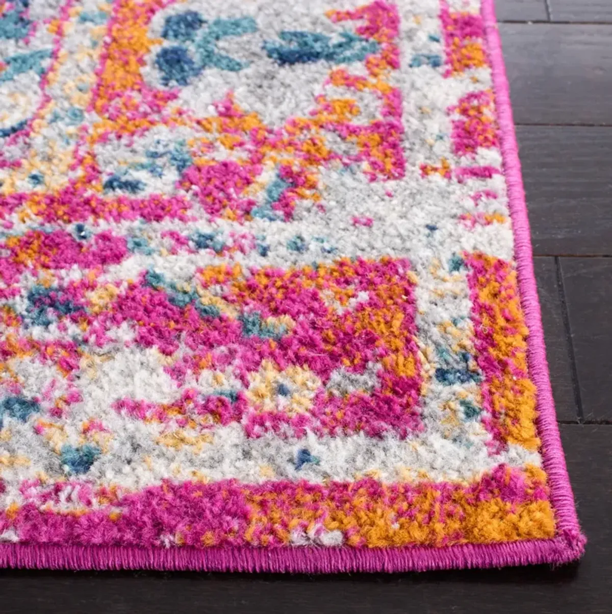 MADISON 154 FUCHSIA  2'-3' x 6' Runner Rug