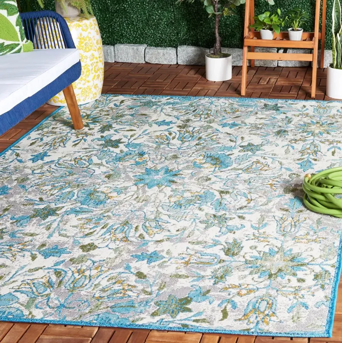 BARBADOS 513 Blue 4' X 6' Small Rectangle Rug