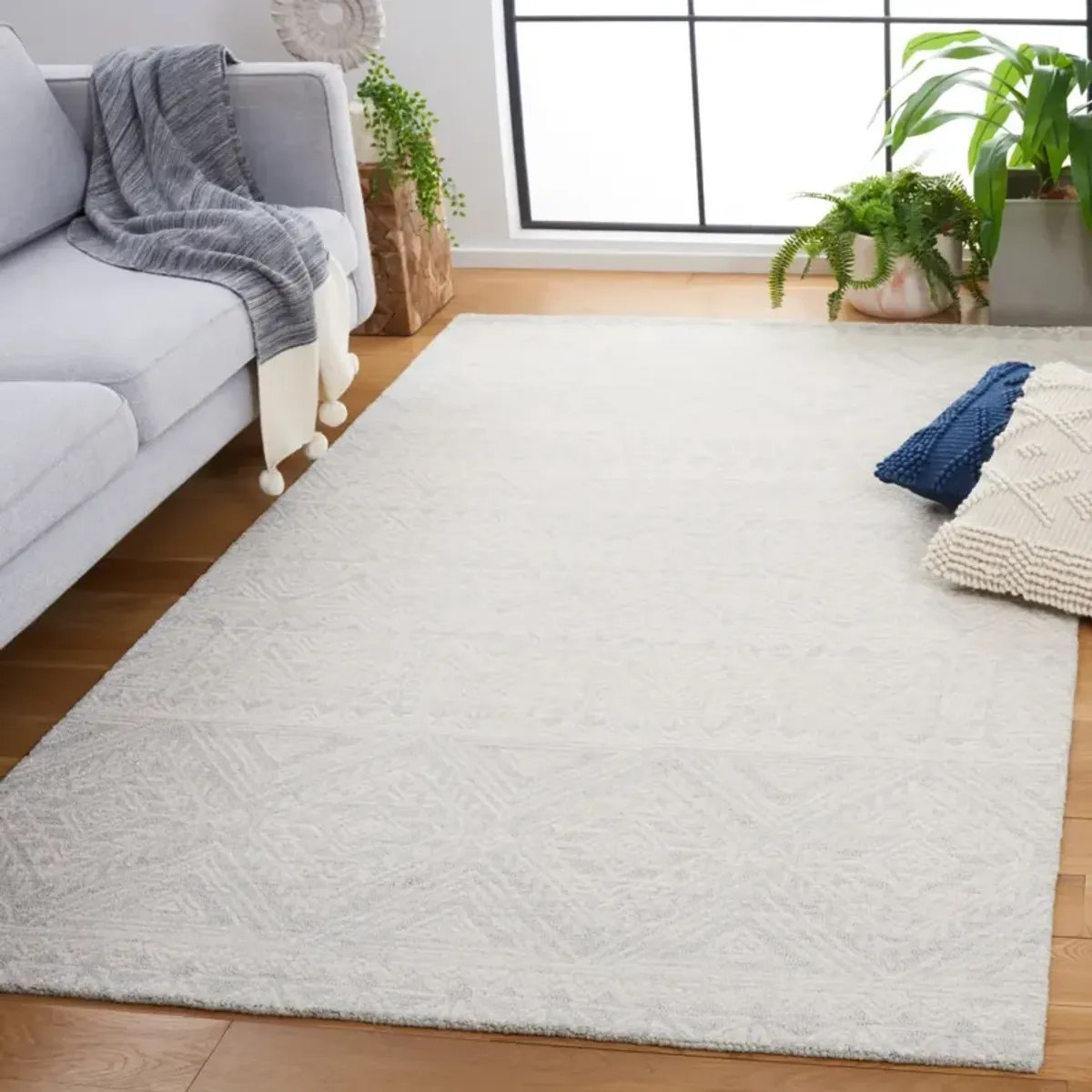 MICRO-LOOP 426 LIGHT GREY  4' x 6' Small Rectangle Rug