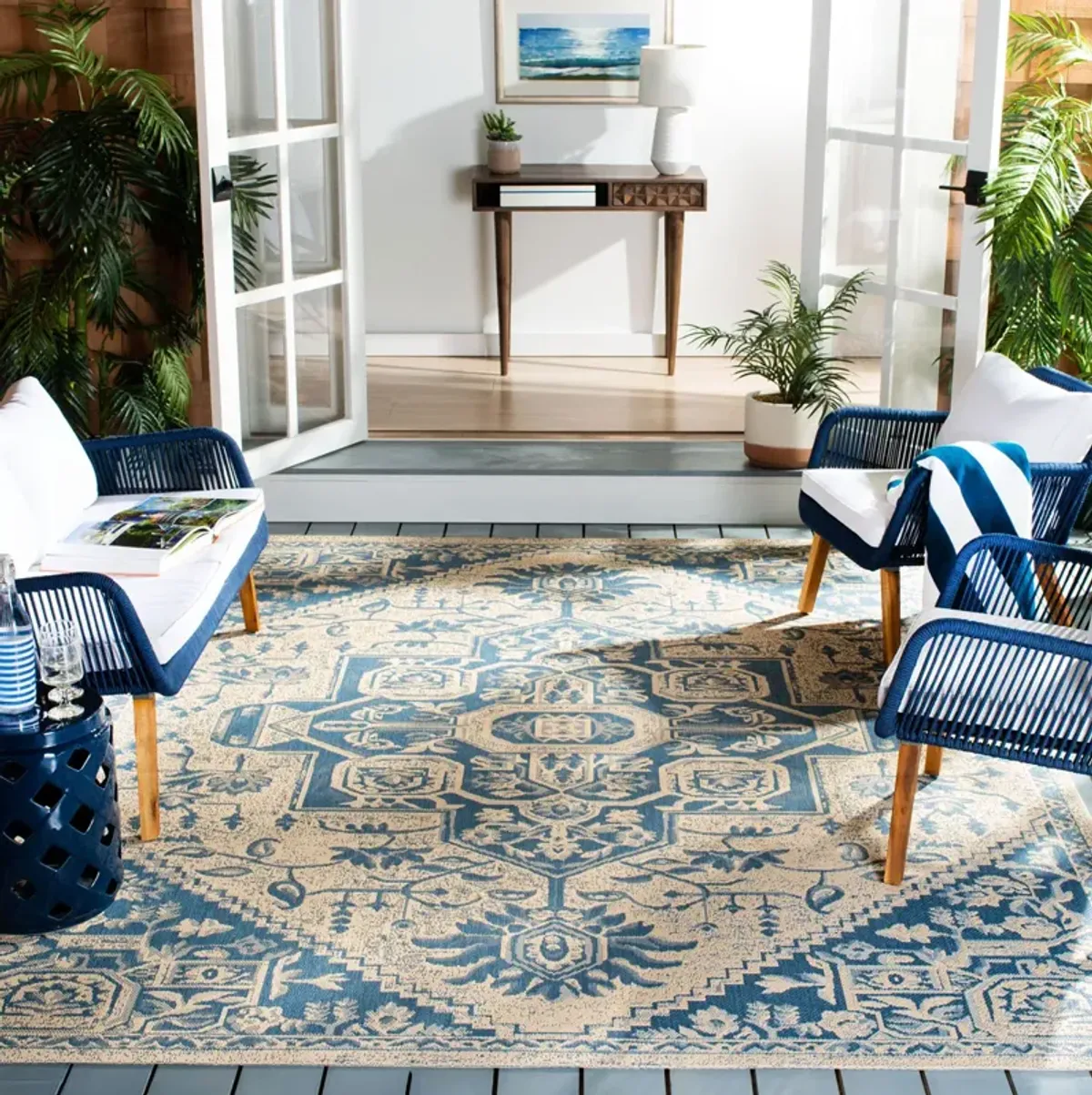 BEACH HOUSE 138 Blue 2'-2' X 4' Accent Rug