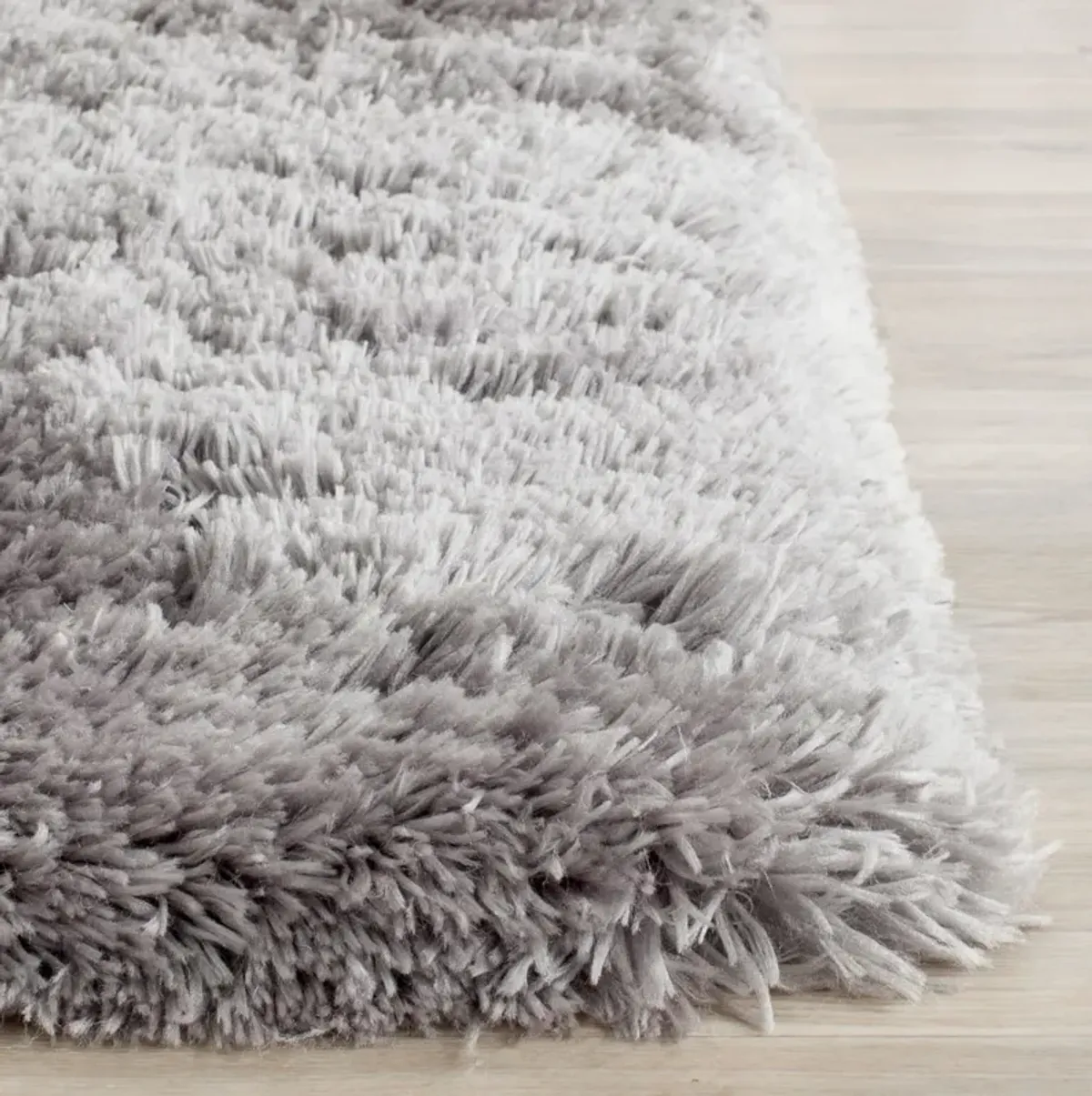 ARCTIC SHAG Grey 2'-3' X 6' Runner Rug