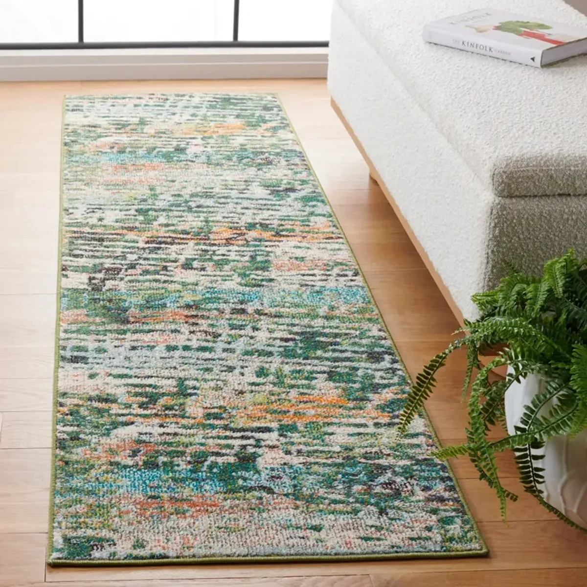 MADISON 454 GREEN  2'-2' x 8' Runner Rug