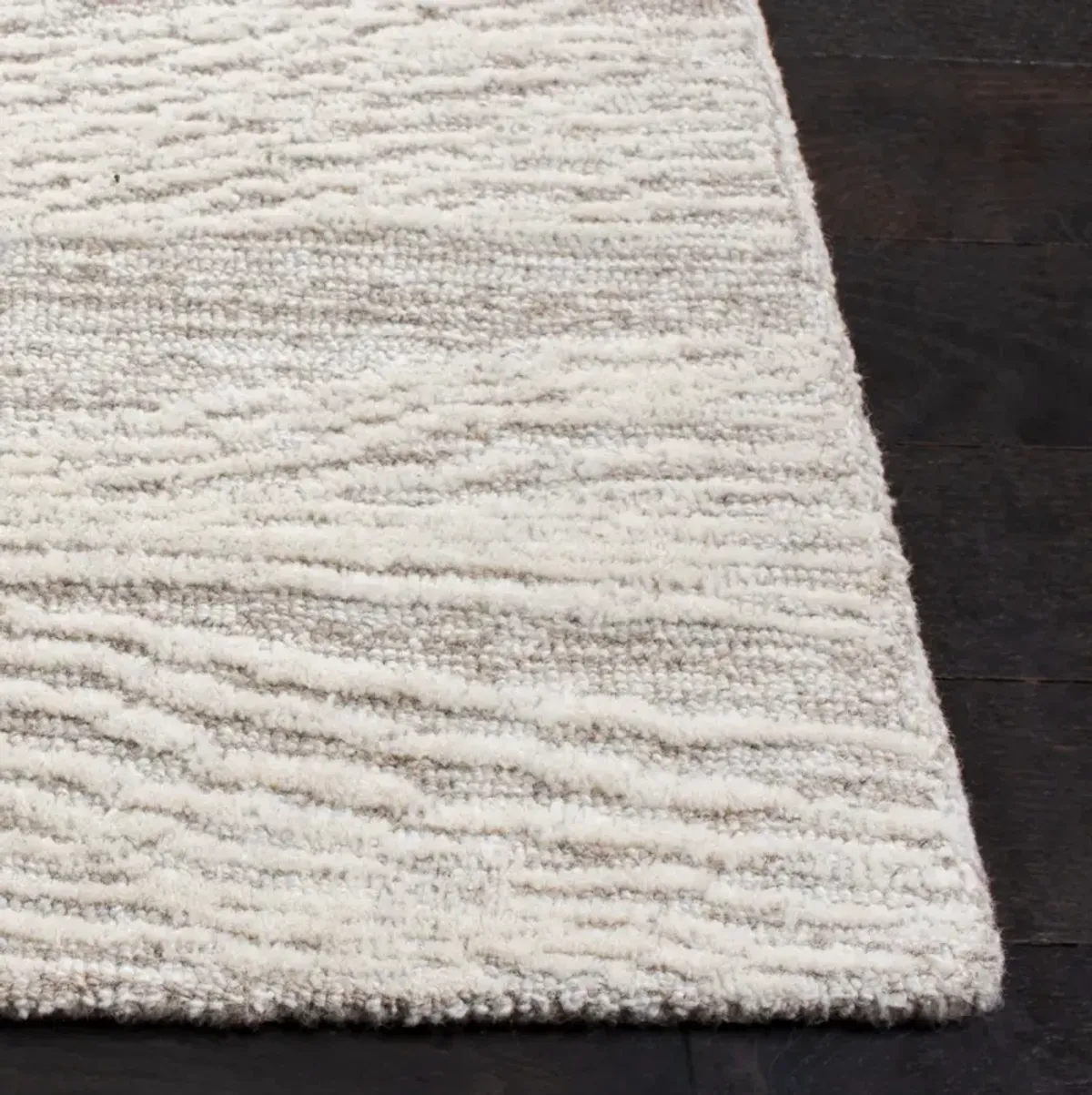 METRO 995 NATURAL  2'-3' x 20' Runner Rug