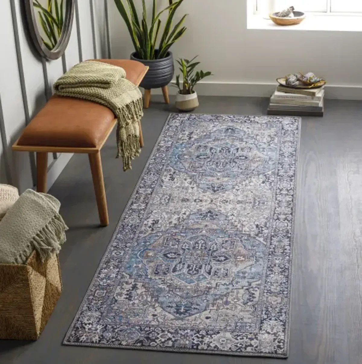 Iris IRS-2362 2'6" x 7'6" Rug