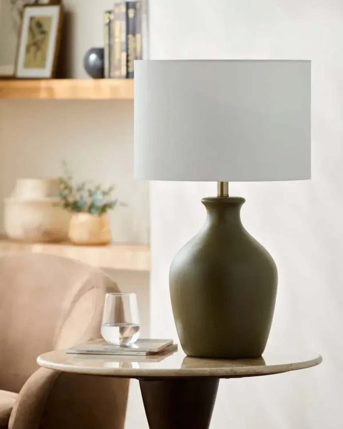 Karole KOE-007 25"H x 15"W x 15"D Accent Table Lamp