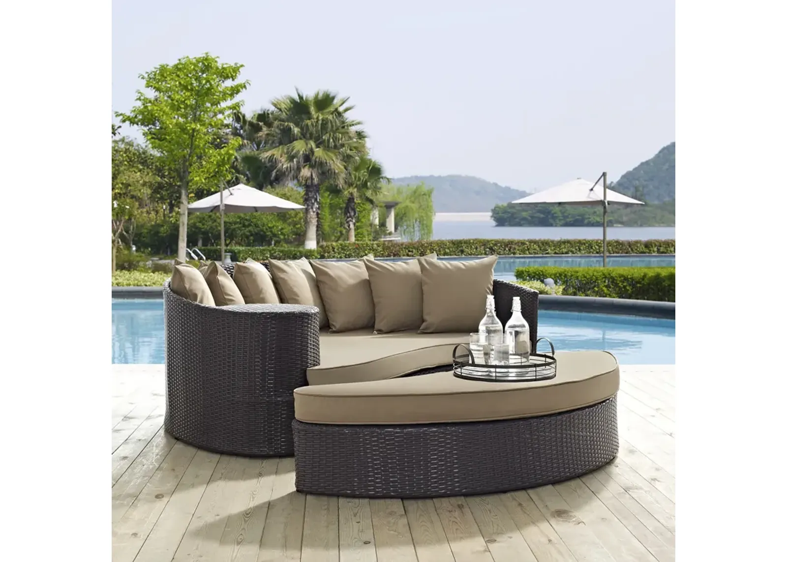 Convene Outdoor Patio Daybed