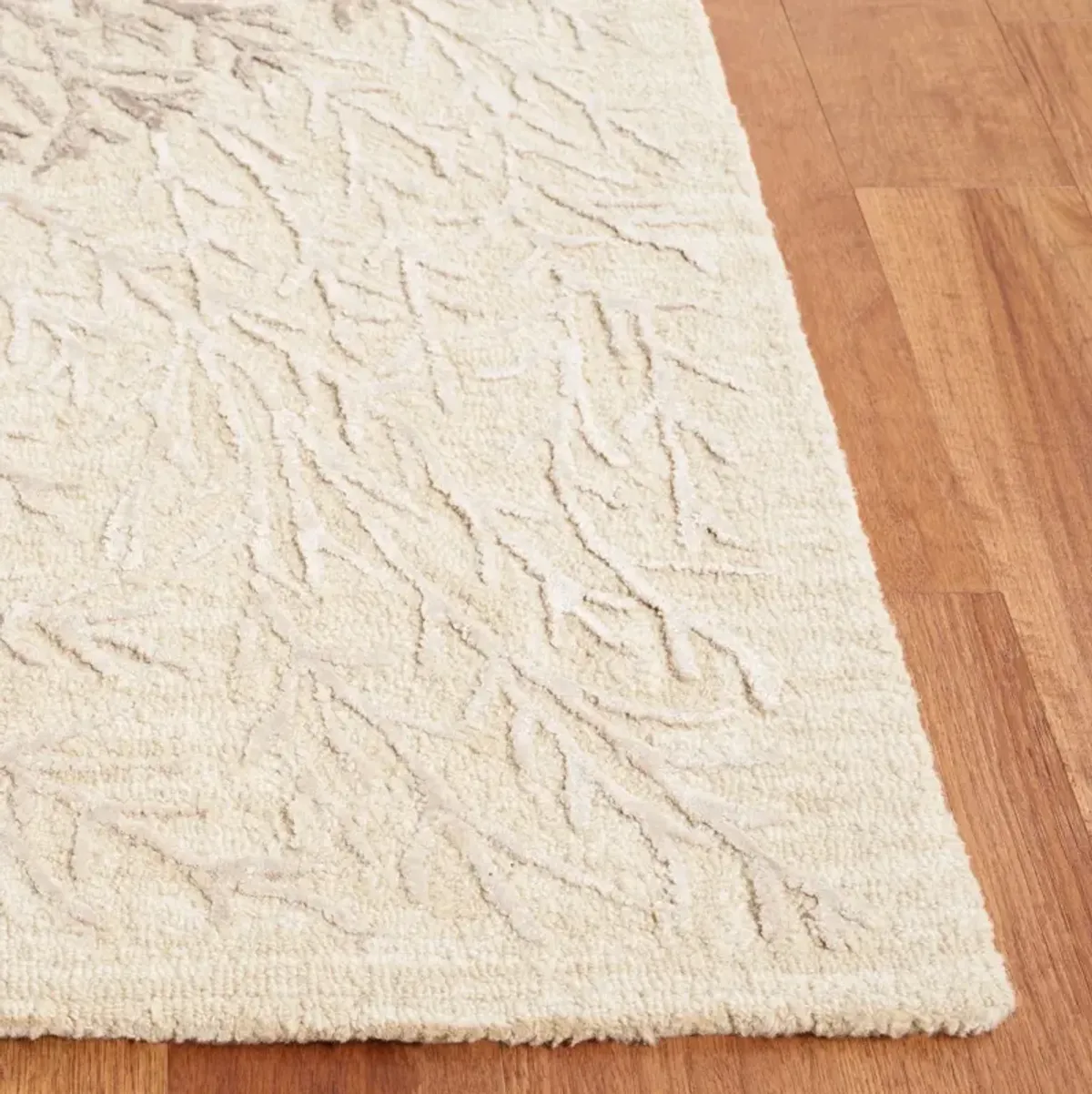 SOHO 257 BEIGE  2'-3' x 8' Runner Rug