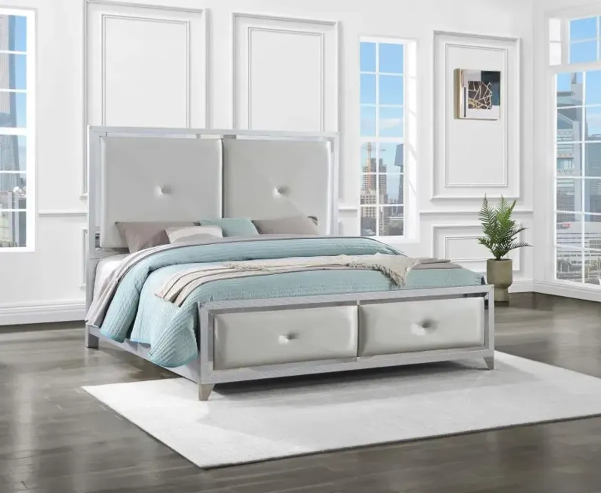 Larue Upholstered Tufted California King Panel Bed Silver