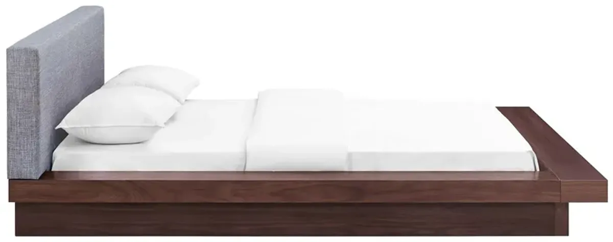 Freja Queen Fabric Platform Bed